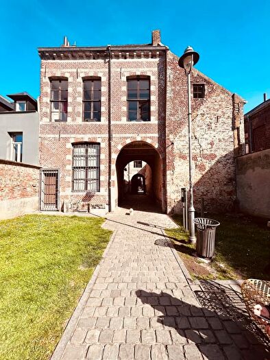 Maison 10 pièces à vendre à Rue d'Havré, MONS