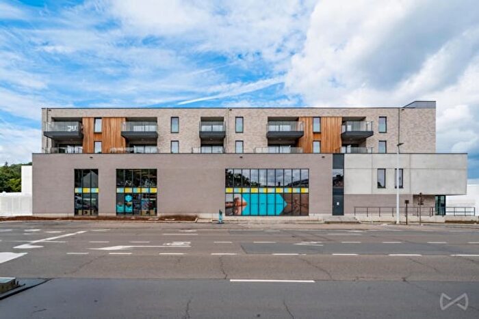 Rue des Critchons, Chênée : Appartement 8 pièces à louer