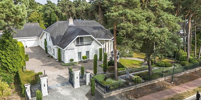 Maison 6 pièces à vendre à Sint Odilialaan, Achel