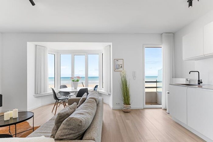 Zeedijk, De Panne : Appartement 2 pièces à vendre