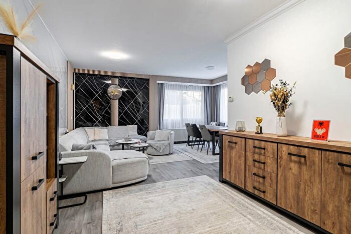 Appartement 3 pièces à vendre à Maria de Heeltstraat, DEURNE