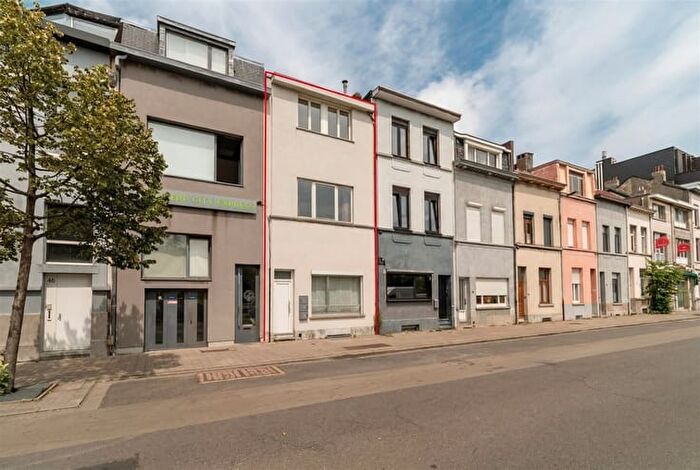 Kielsevest, ANTWERPEN : Maison 5 pièces à vendre