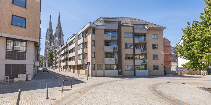 Appartement 3 pièces à SintPaulusstraat, Oostende, à vendre