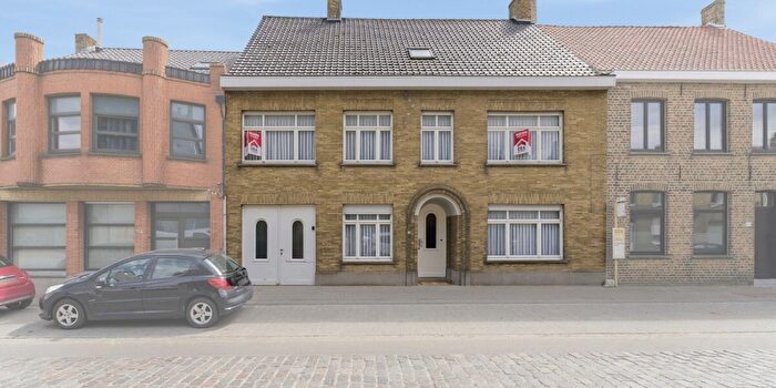 Maison 5 pièces à Izenbergestraat, Izenberge, à vendre