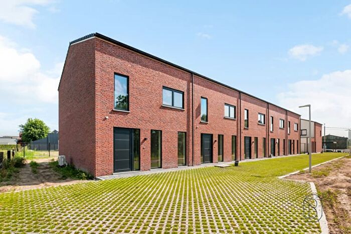 Maison à Eerste Aardstraat, Harelbeke, à vendre