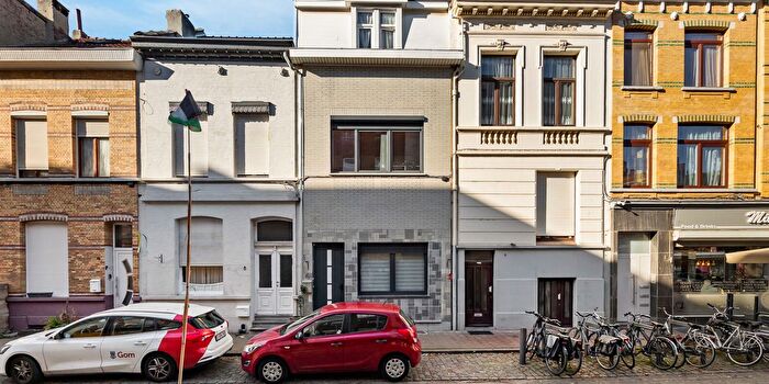 Pieter Génardstraat, Antwerpen : Maison 6 pièces à vendre