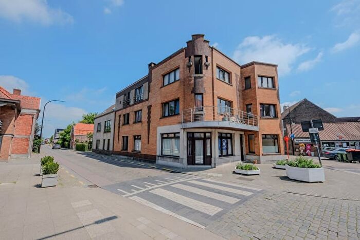 AdegemDorp : Appartement 7 pièces à louer