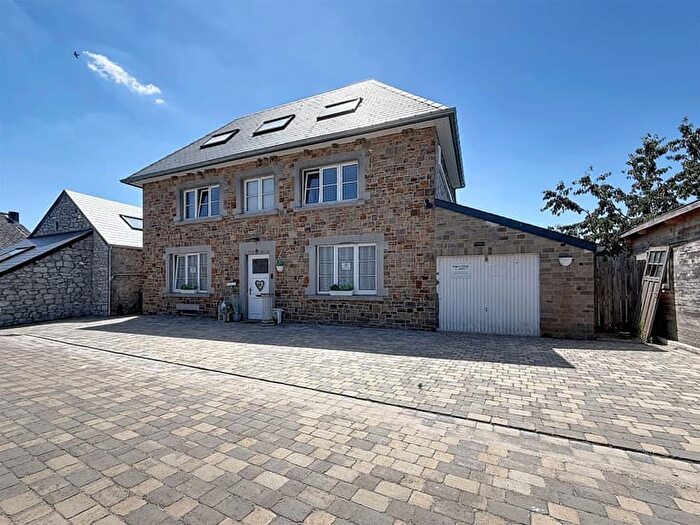 Place des Français, HautLeWastia - Maison 4 pièces à vendre