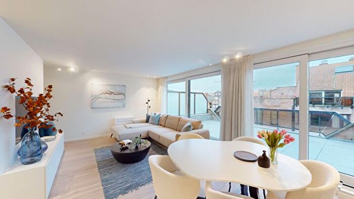 Appartement 8 pièces à vendre à Leopoldlaan, V