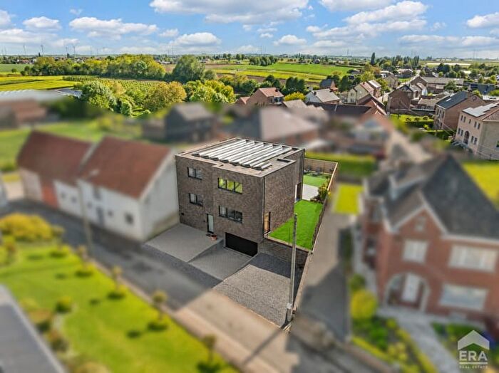 Maison 4 pièces à Holstraat, Riemst, à vendre