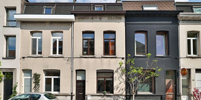 Kemmelbergstraat, Berchem : Maison 4 pièces à vendre