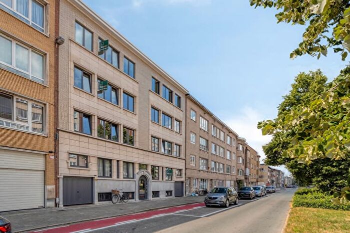 Appartement 2 pièces à Camille Huysmanslaan, ANTWERPEN, à louer