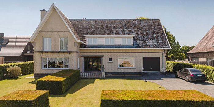 Maison 6 pièces à vendre à Scheldestraat, Otegem