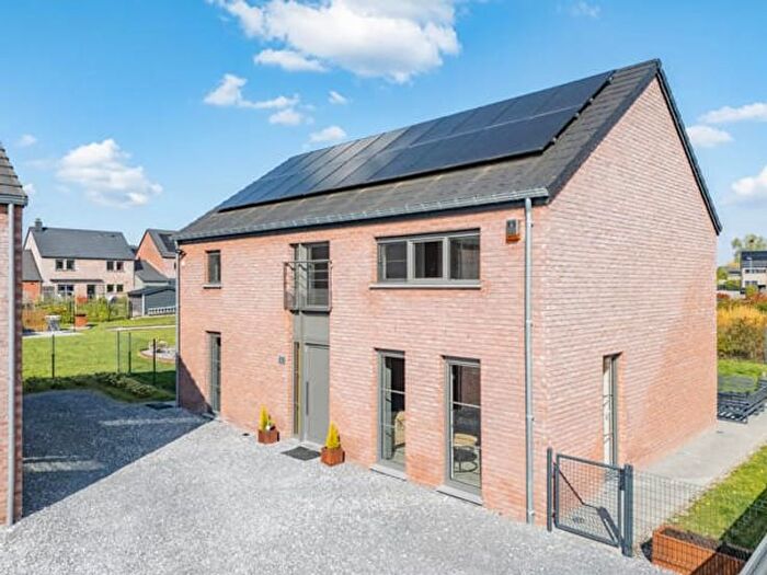 Maison 5 pièces à Rue des Godis, MarcheenFamenne, à vendre