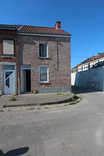 Maison 2 pièces à pour visiter Place Omer Musch, ChapellelezHerlaimont Piéton, à vendre