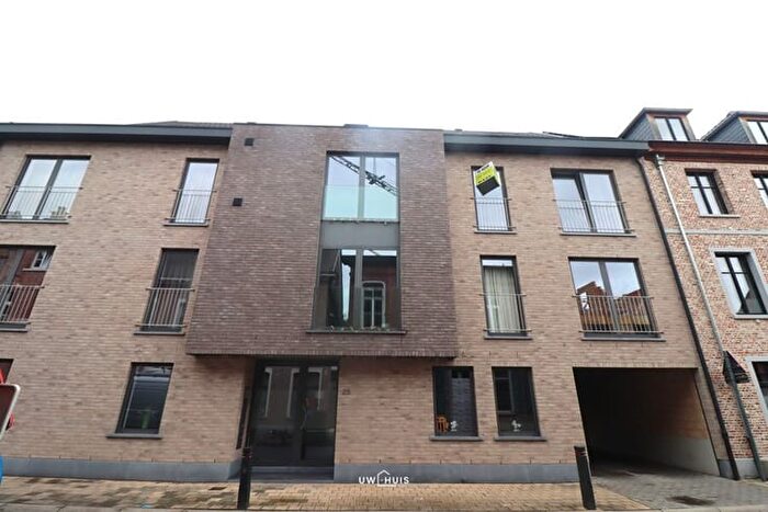 Dorpstraat, G : Appartement 2 pièces à louer