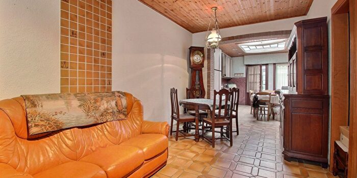 Maison 3 pièces à vendre à Le Bizet, Henegouwen