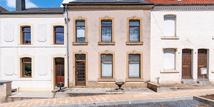 rue du bosquet, Latour : Maison 3 pièces à vendre