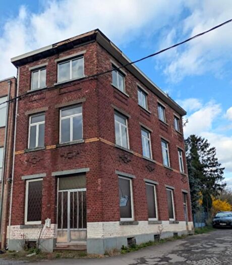 Rue Haut des Tawes, Liège : Maison 6 pièces à vendre
