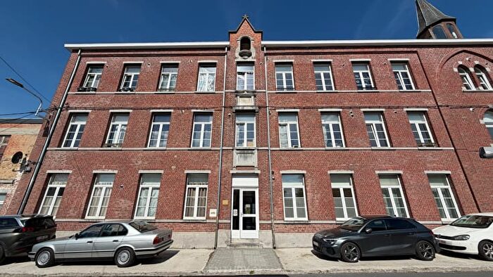 Rue Baron Dubois de Chantraine, Maisières : Appartement 4 pièces à louer