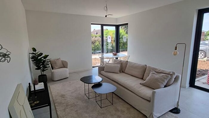 Appartement 3 pièces à vendre à Rue Toussaint, C