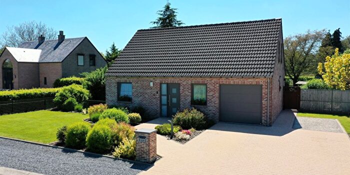 Maison 4 pièces à Beuzet, Namen, à vendre