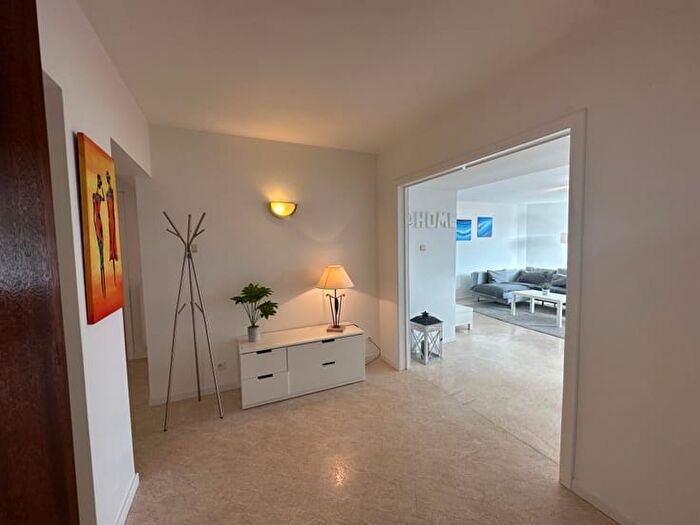 Avenue De La Gare, Arlon - Appartement 3 pièces à vendre