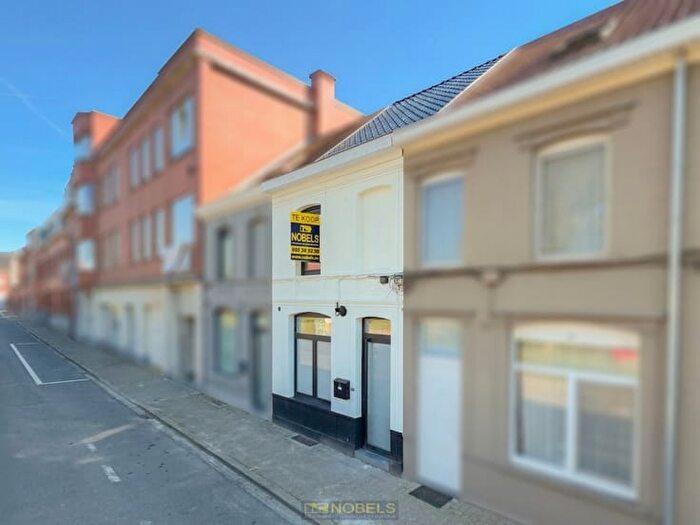 IvesSabin Maghermanlaan, Ronse : Maison 12 pièces à vendre