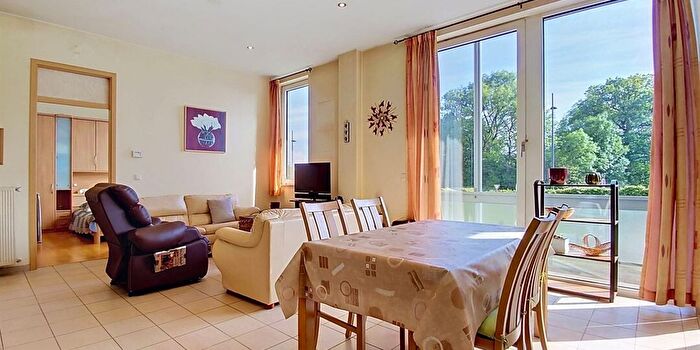 Place du Lieutenant Callemeyn, Arlon - Appartement 1 pièce à vendre