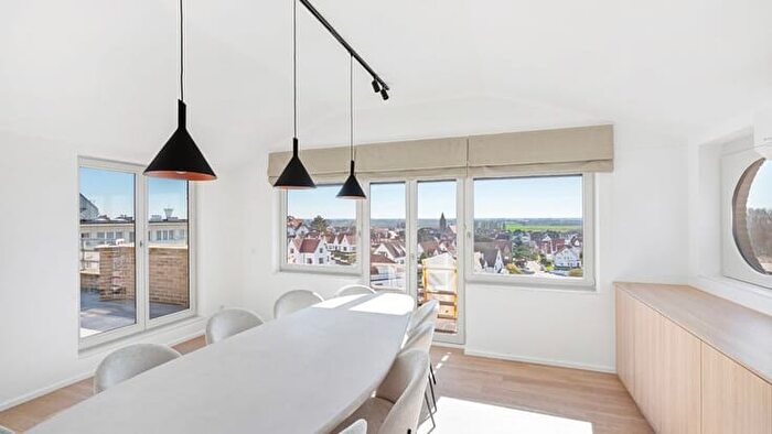 Appartement 4 pièces à Patriottenstraat, Knokke, à vendre