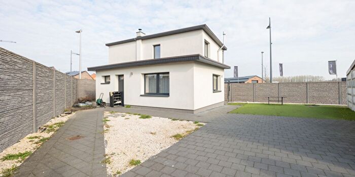 Maison 3 pièces à vendre à Maaseikerbaan, Opitter