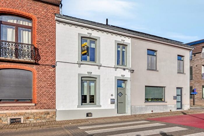 Koninksemsteenweg, TongerenBorgloon : Maison 12 pièces à vendre