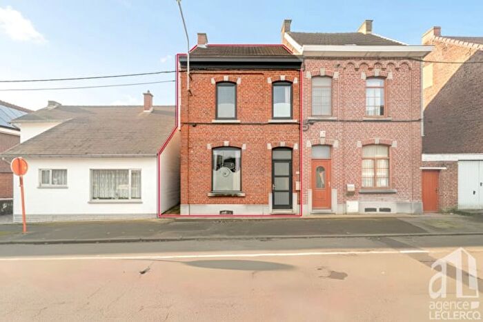 Maison 3 pièces à Chaussée Romaine, ChapellelezHerlaimont, à vendre