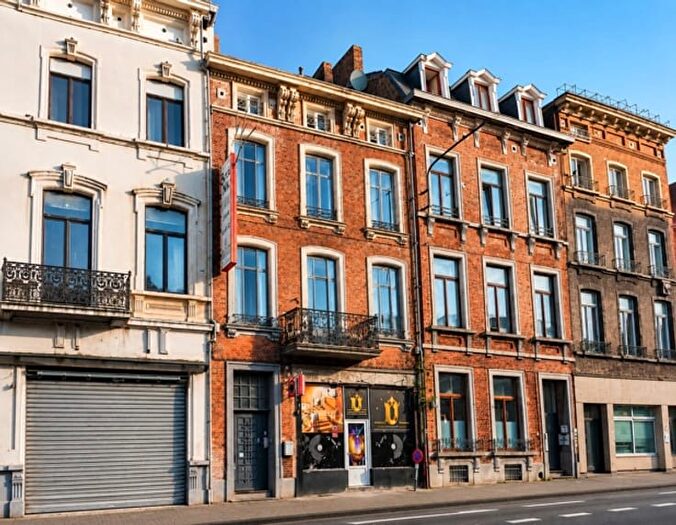Rue Chavannes, Charleroi : Maison 4 pièces à vendre