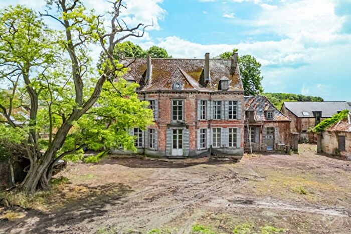 Maison 10 pièces à vendre à Avenue des tilleuls, Vellereillelesec
