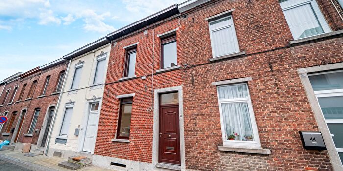 Maison 2 pièces à Rue des Martyrs, MorlanwelzMariemont, à vendre