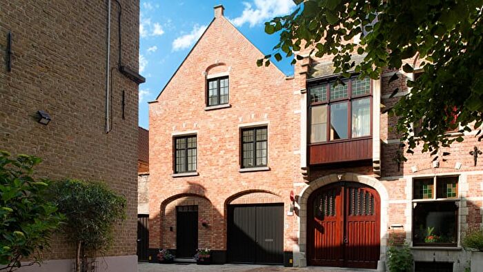 Maison 20 pièces à vendre - Ontvangersstraat, Brugge