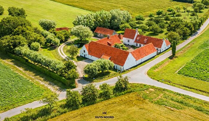 Maison 6 pièces à vendre à Steendamstraat, Alveringem