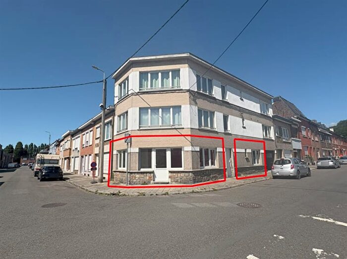 Rue Clément, JEMEPPESURMEUSE : Appartement 1 pièce à vendre
