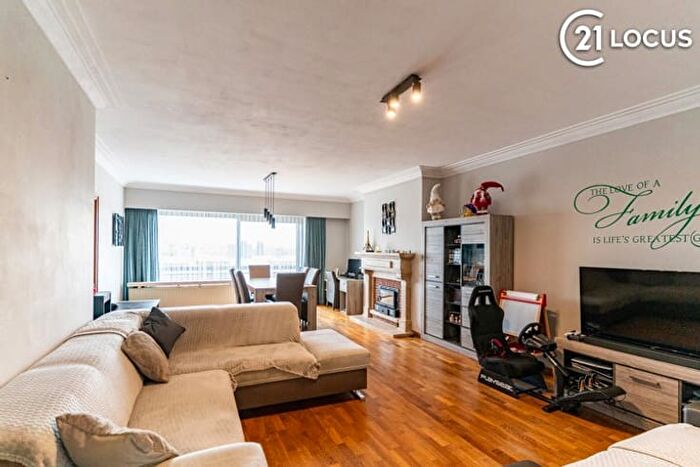 Appartement 3 pièces à Baljuwstraat, Beveren, à vendre