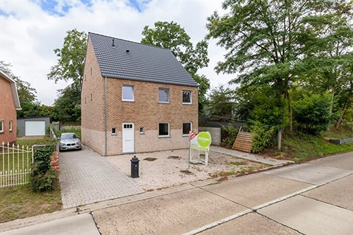 Genepas, A : Maison 6 pièces à vendre