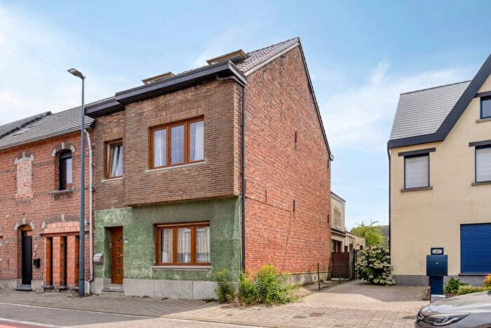 Handelsstraat, Londerzeel : Maison 4 pièces à vendre