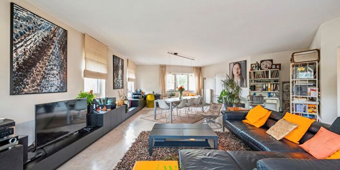 Gaston Roelandtsplein, Assebroek : Appartement 5 pièces à vendre
