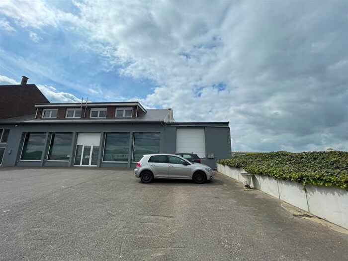 Rue de Huy, WAREMME : Maison 4 pièces à vendre