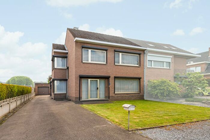 Alfons Jeurissenstraat, Lanaken : Maison 3 pièces à vendre