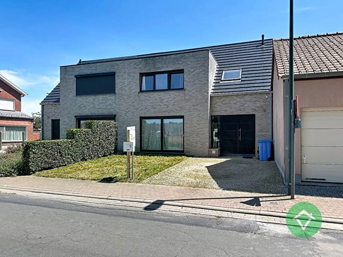 Wijnendalestraat, Torhout : Maison 1 pièce à louer