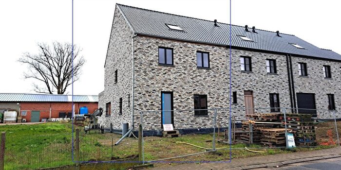 Maison 4 pièces à SintLaurentiusstraat, Tienen, à vendre