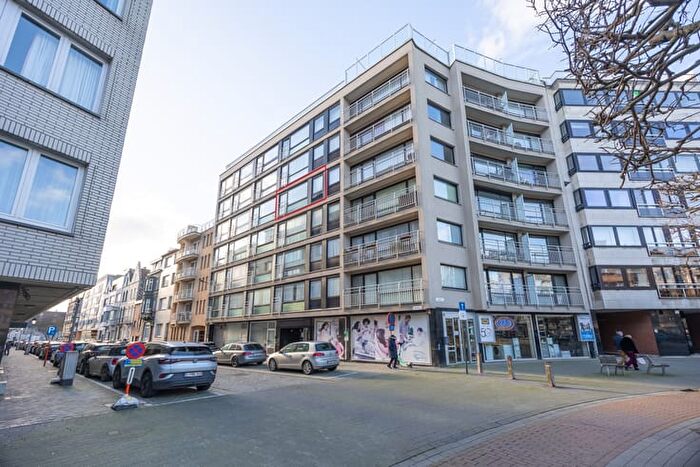 Appartement 8 pièces à Warschaustraat, Oostende, à vendre
