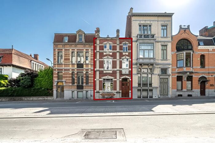 Rue De Barges, Tournai : Maison 5 pièces à vendre