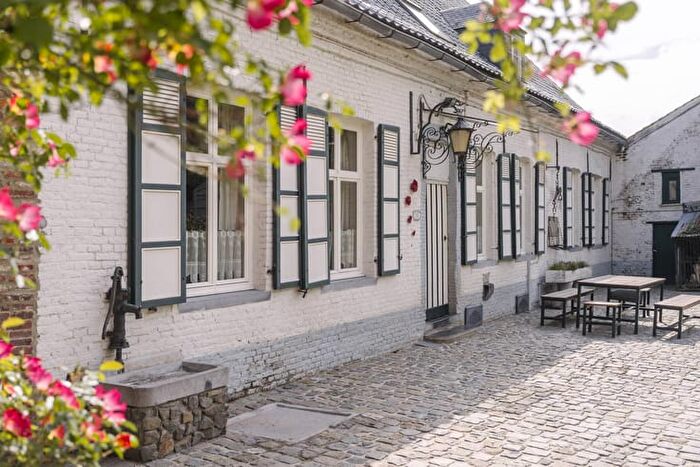 Maison 5 pièces à vendre à SintUrsmarusstraat, Brakel